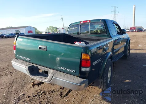2002 Toyota Tundra Ltd V8 из США, поврежденный, VIN 5TBBT48172S230468